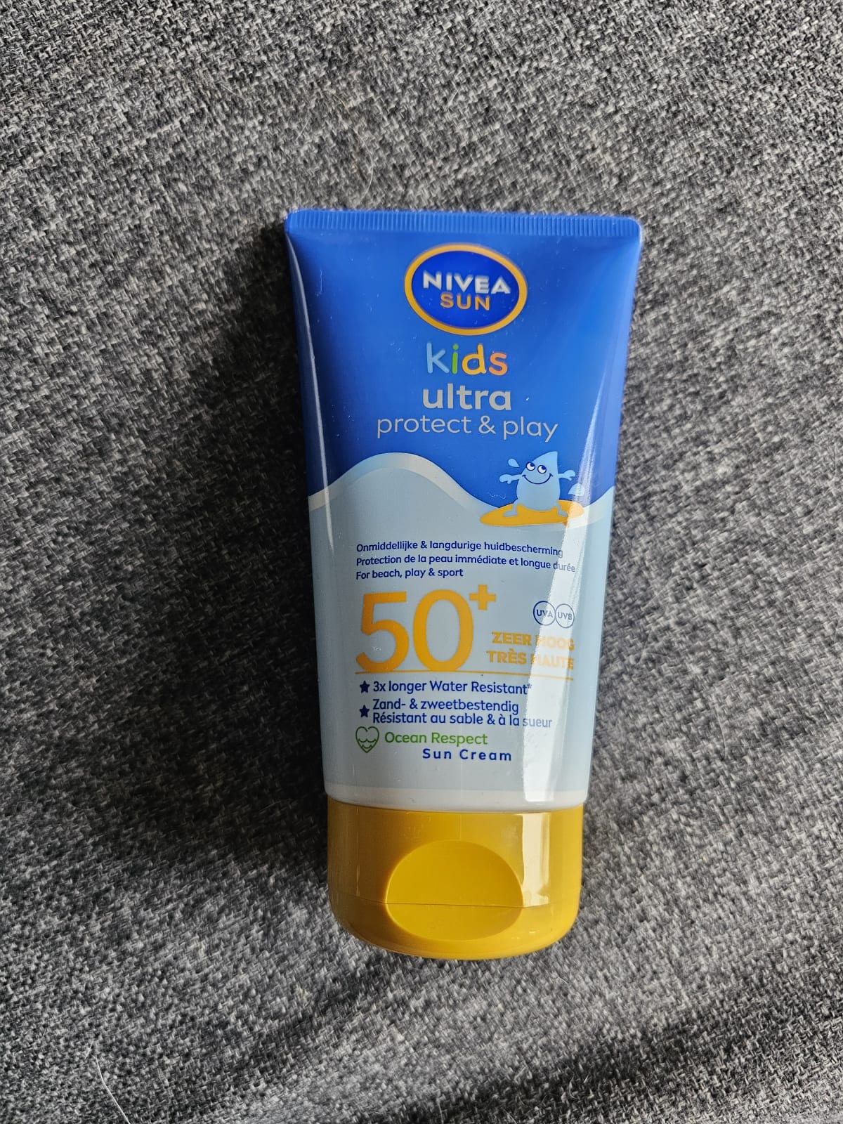 NIVEA SUN Kids Ultra Protect & Play Zonnebrand Lotion - SPF 50+ - Zeer waterproof en zandbestendig - Met dexpanthenol - 150 ml - review image