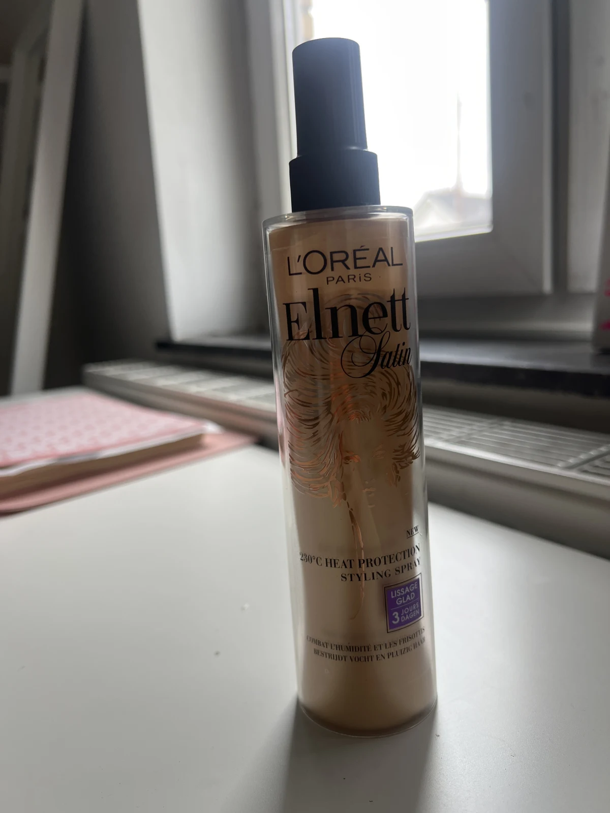 L'Oréal Paris Elnett Satin Heat Protection Spray - Hitte Beschermende Spray - Glad - Haarspray -  2x 170 ml - review image
