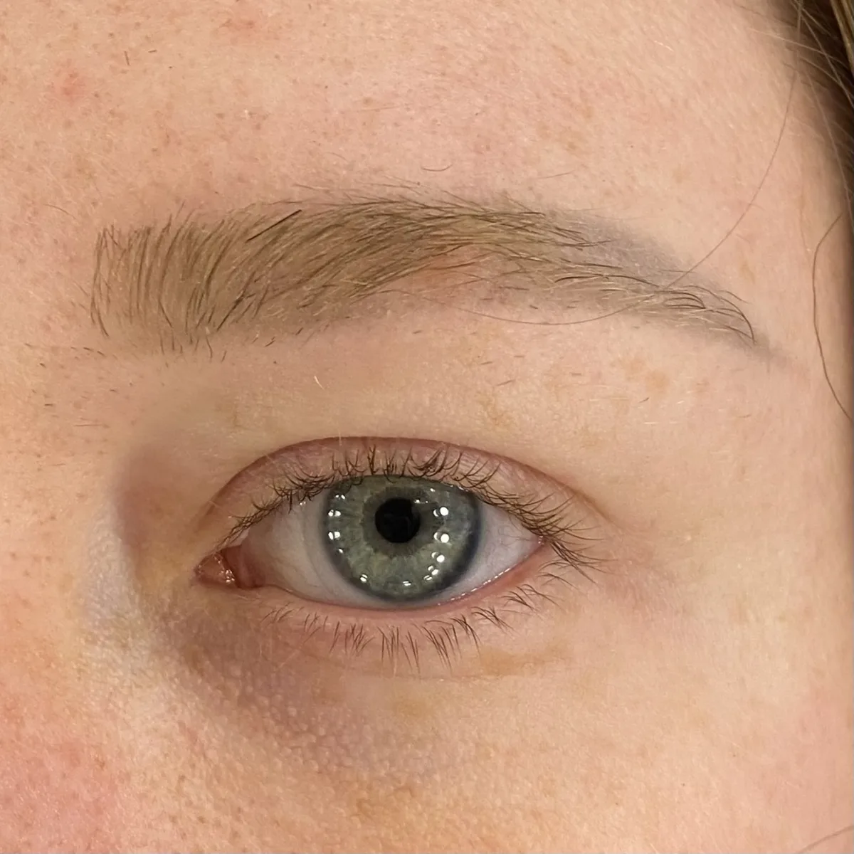 Benefit Mighty Fine Brow Pen - before review image