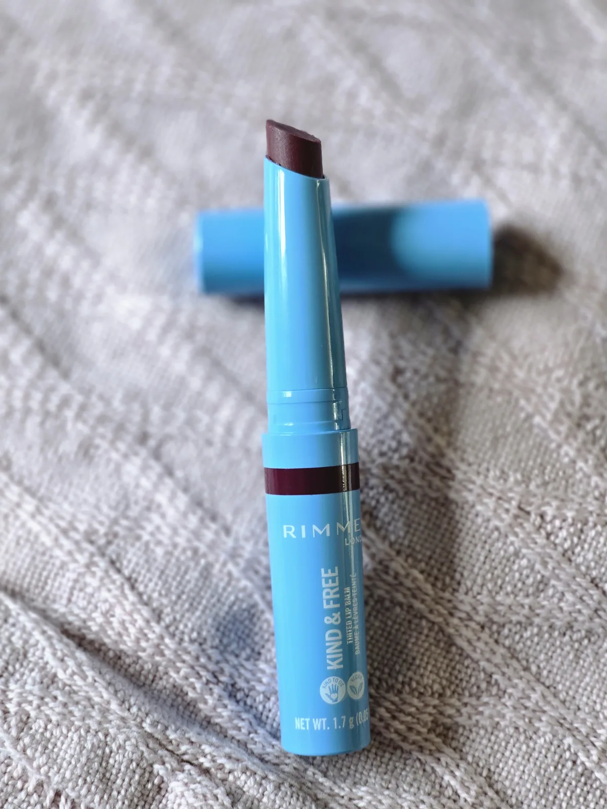 Kind & Free Lipbalm - review image