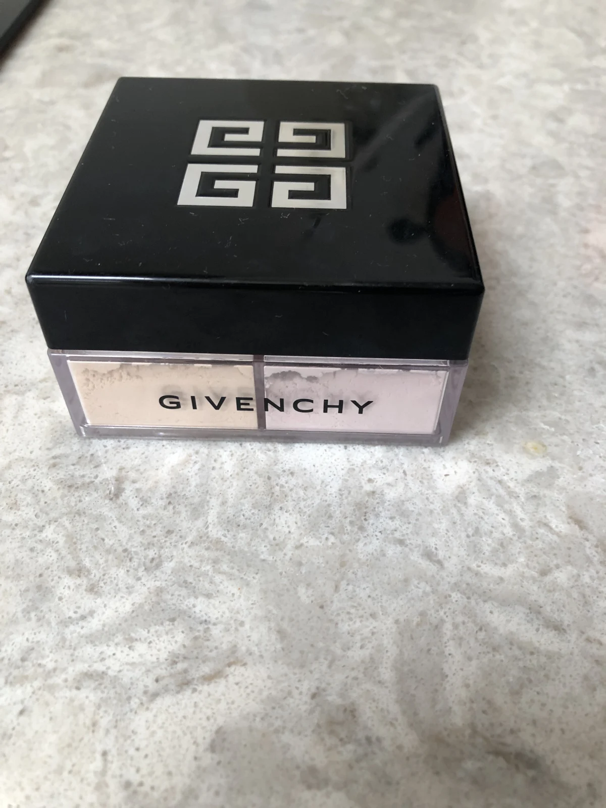 Givenchy Prisme Libre Loose Powder - review image