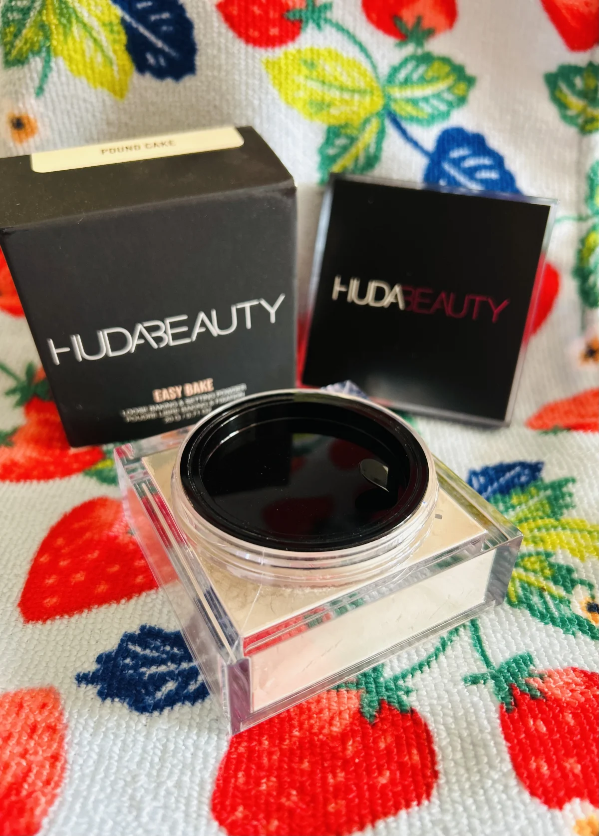 Huda Beauty Loose Powder Huda Beauty - BABY BAKE Poeder Kunafa - review image