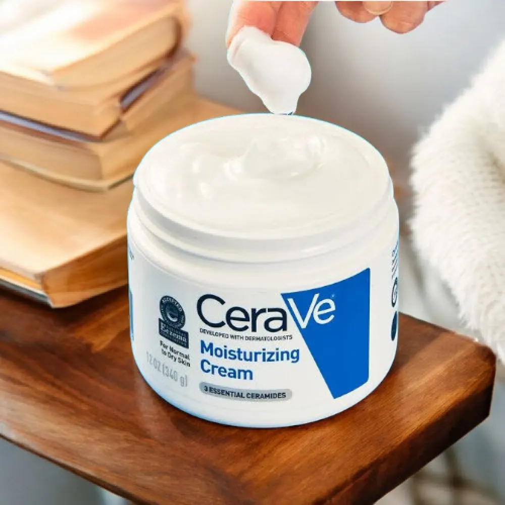 CeraVe Moisturising Cream - review image