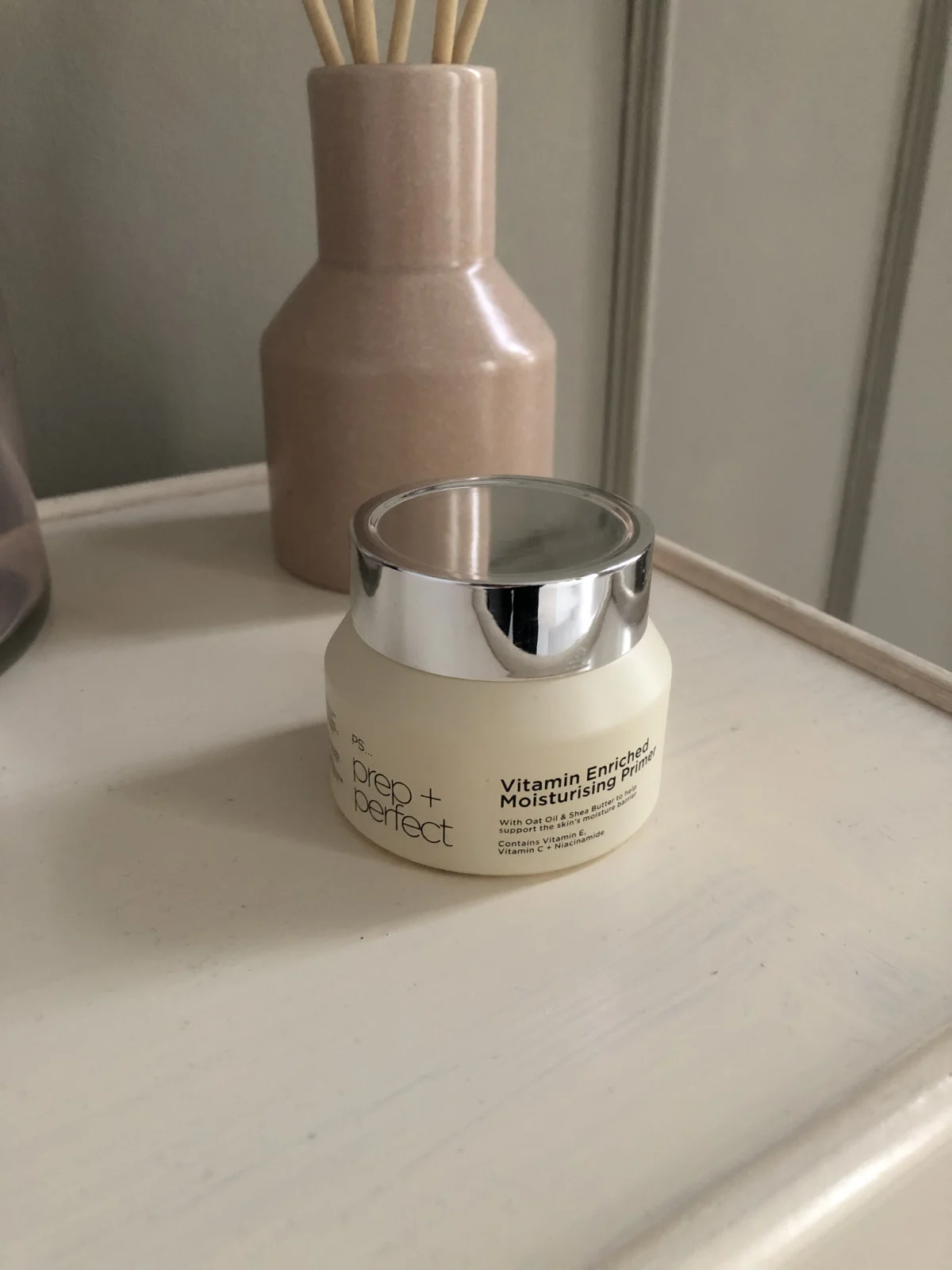 Vitamin Enriched Moisturising Primer - review image