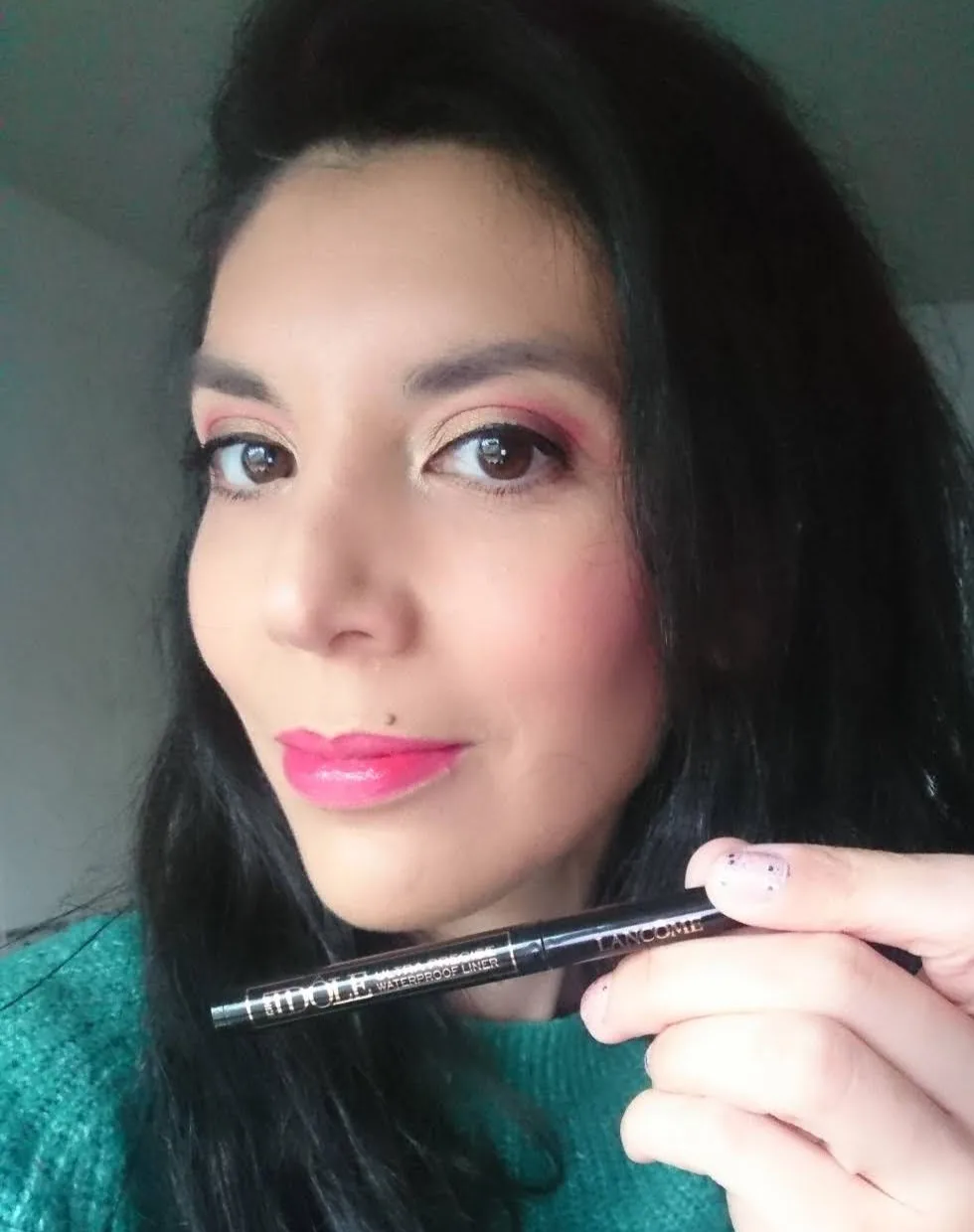 Idôle Ultra Precise Waterproof Eyeliner - 01 Glossy Black - review image