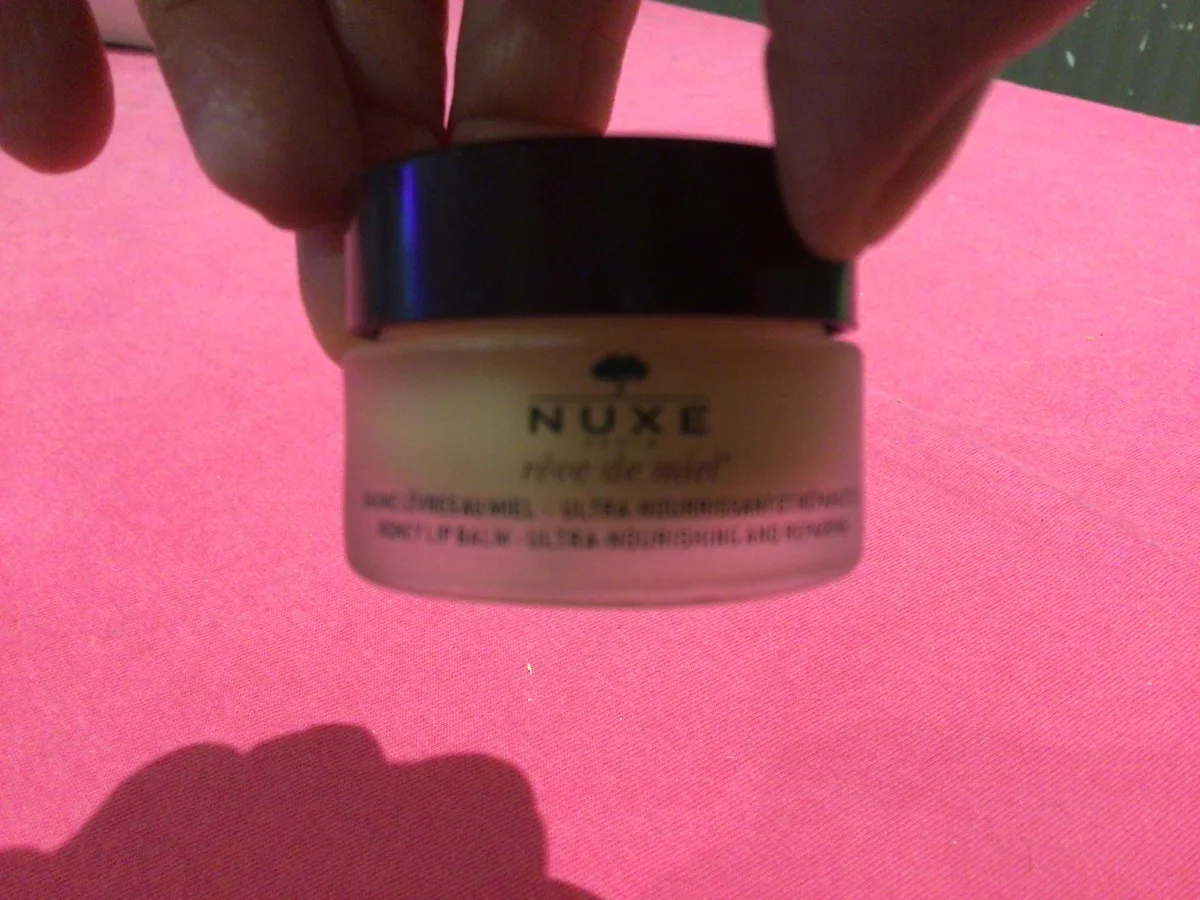 Nuxe Ultra Nourishing Lip Balm Nuxe - Rêve De Miel Ultra-nourishing Lip Balm - review image