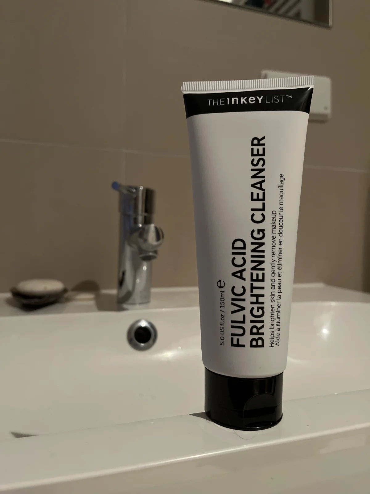 Fulvic Acid Brightening Cleanser - review image