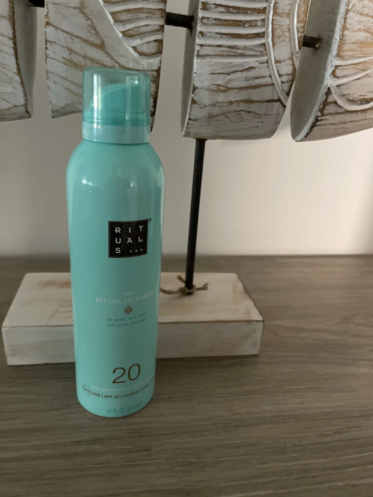 The Ritual of Karma Sun Protection Milky Spray SPF 30 - zonnebrand - review image