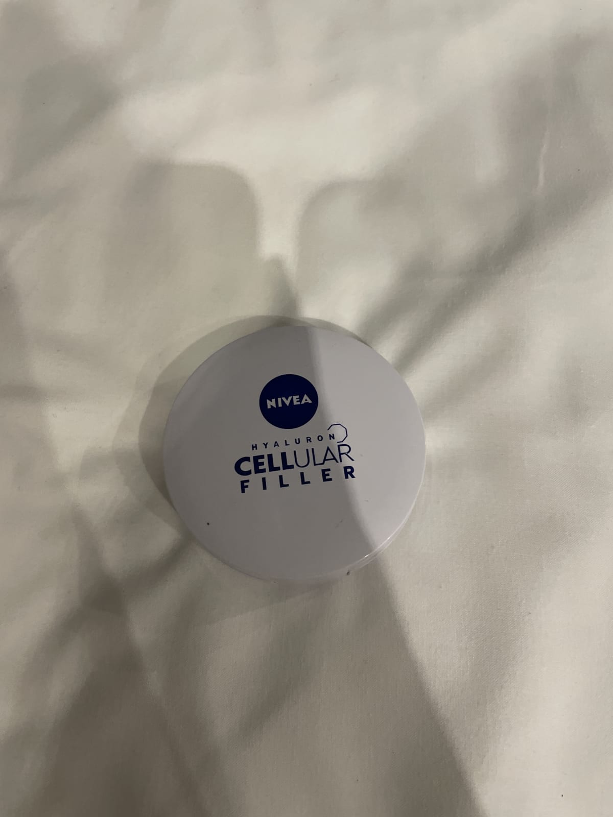 NIVEA Hyaluronzuur Cellular Filler 3in1 Care Cushion Light - Foundation - SPF 15 - Met hyaluronzuur en collageen - Gezichtsverzorging - 15 gr. - review image