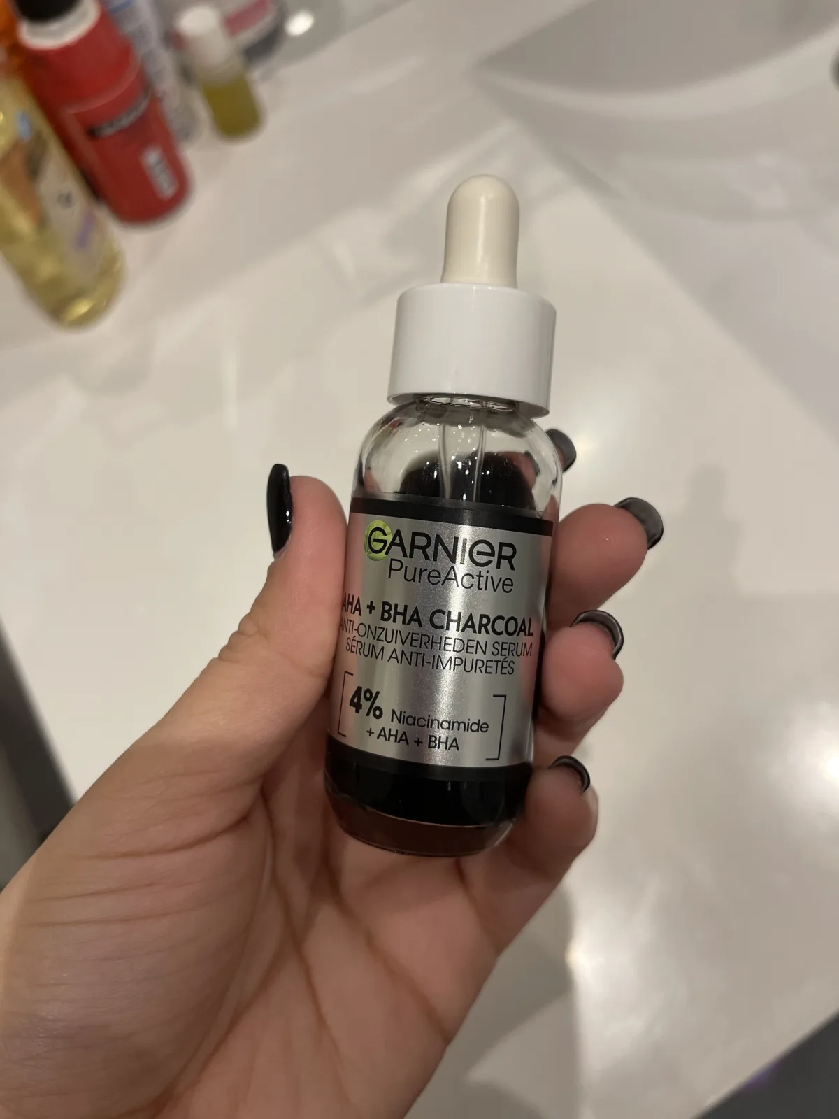 Garnier PureActive AHA + BHA Charcoal Anti-Onzuiverheden Serum - 30ml - review image