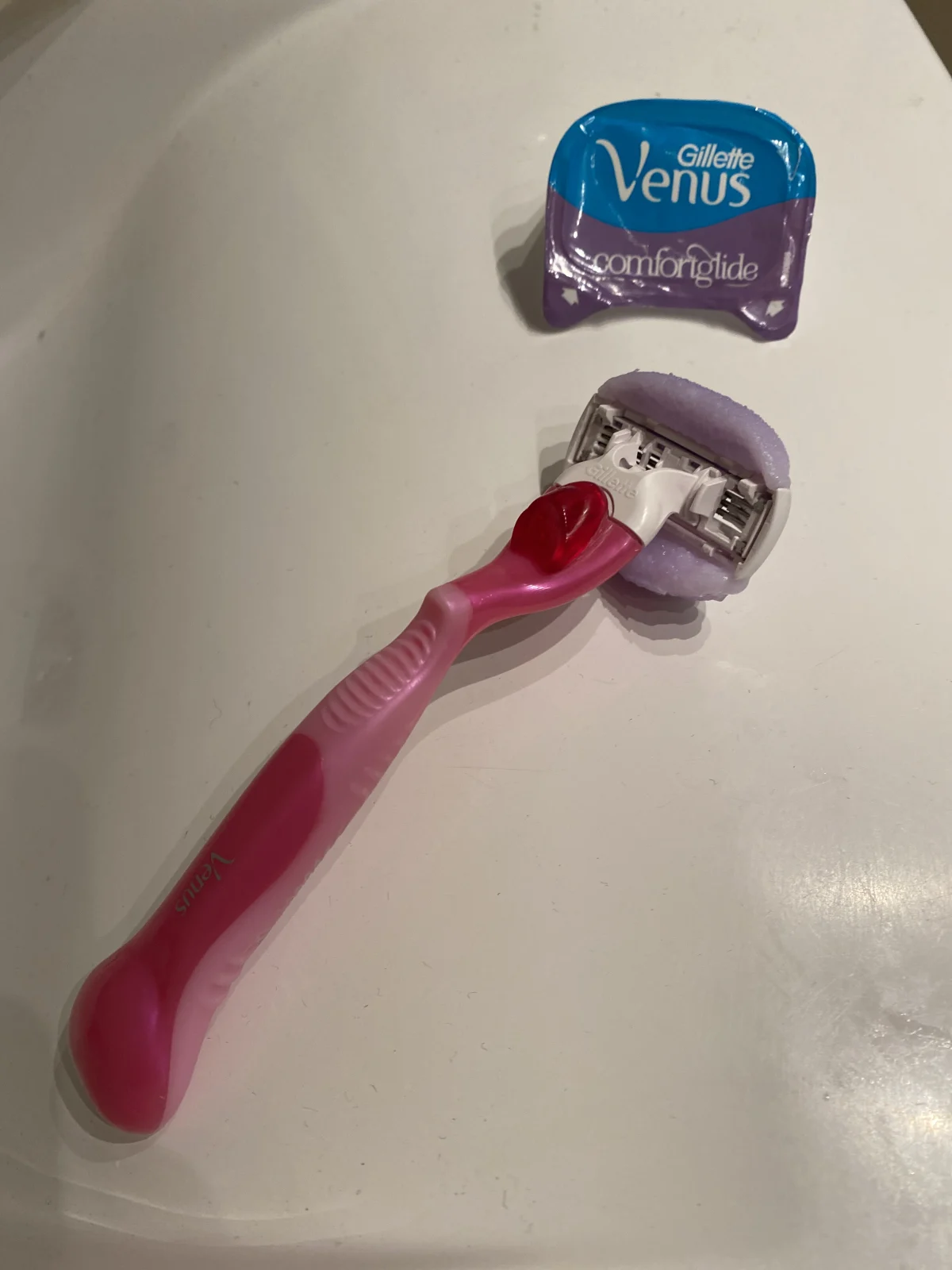 Gillette Venus Scheersysteem ComfortGlide Breeze 2 stuks - review image