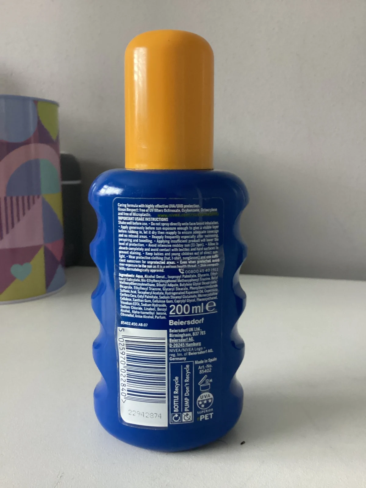 NIVEA SUN Protect & Hydrate Zonnebrand Spray - SPF 15 - Zonnespray - Beschermt en hydrateert - Met Vitamine E - 200 ml - review image