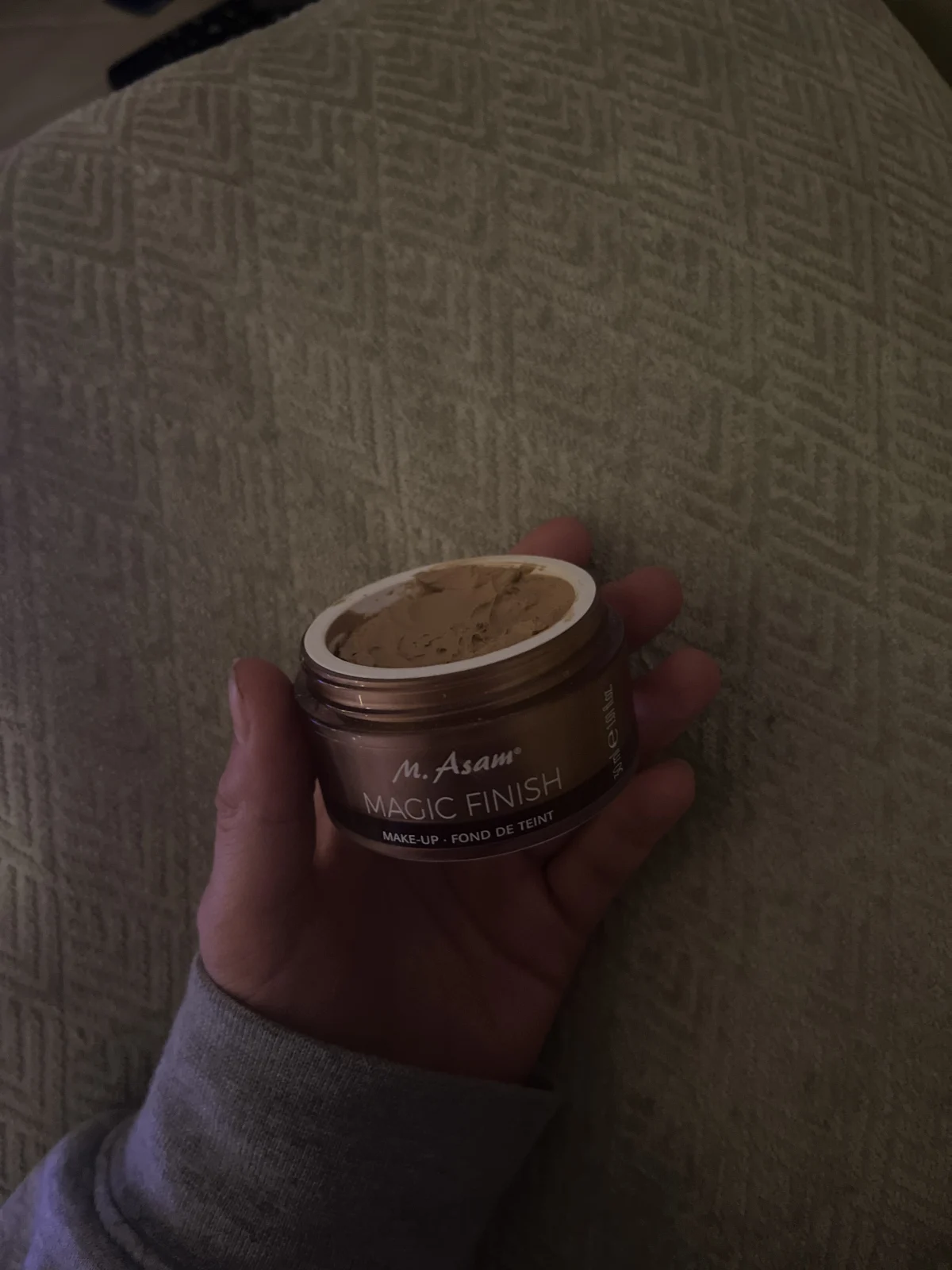 Magic Mousse Foundation - review image