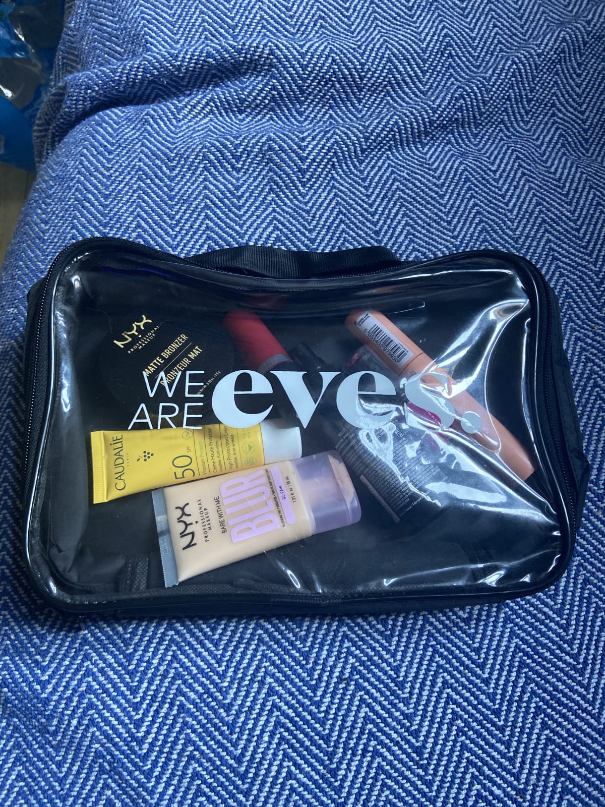 We Are Eves Beauty Bag - review image