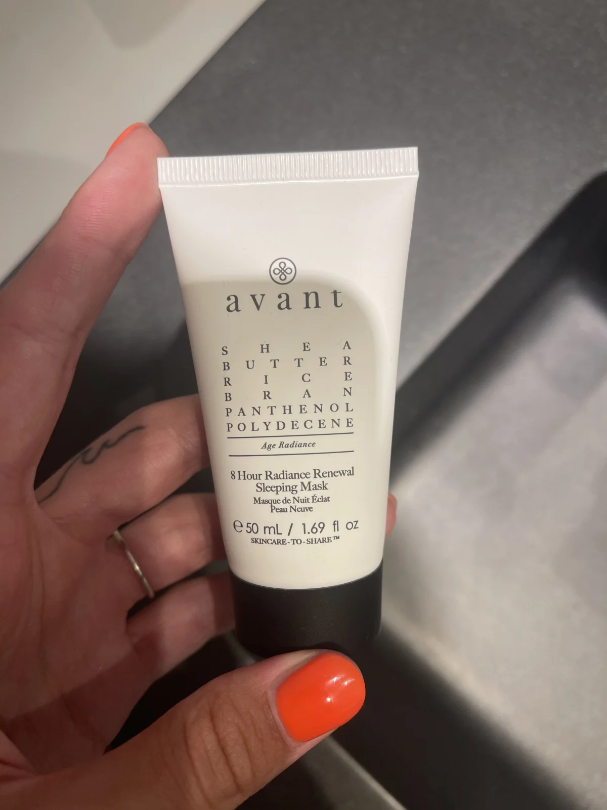 Avant Age Defy+ Sumptuous Glycolic Acid Hand Balm Handcrème  ml - review image