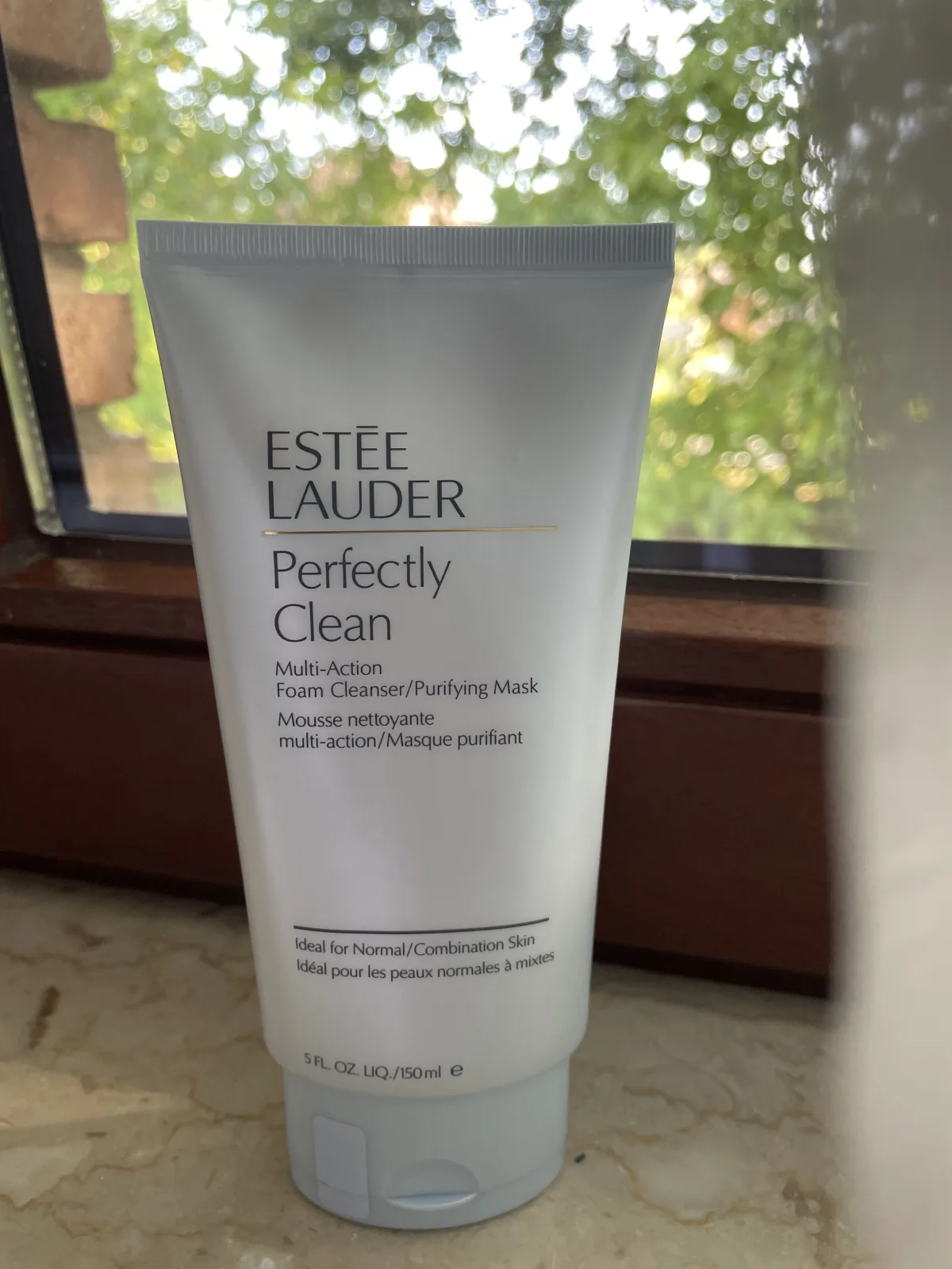 Perfectly Clean Multi-Action Foam Cleanser 150ml - review image