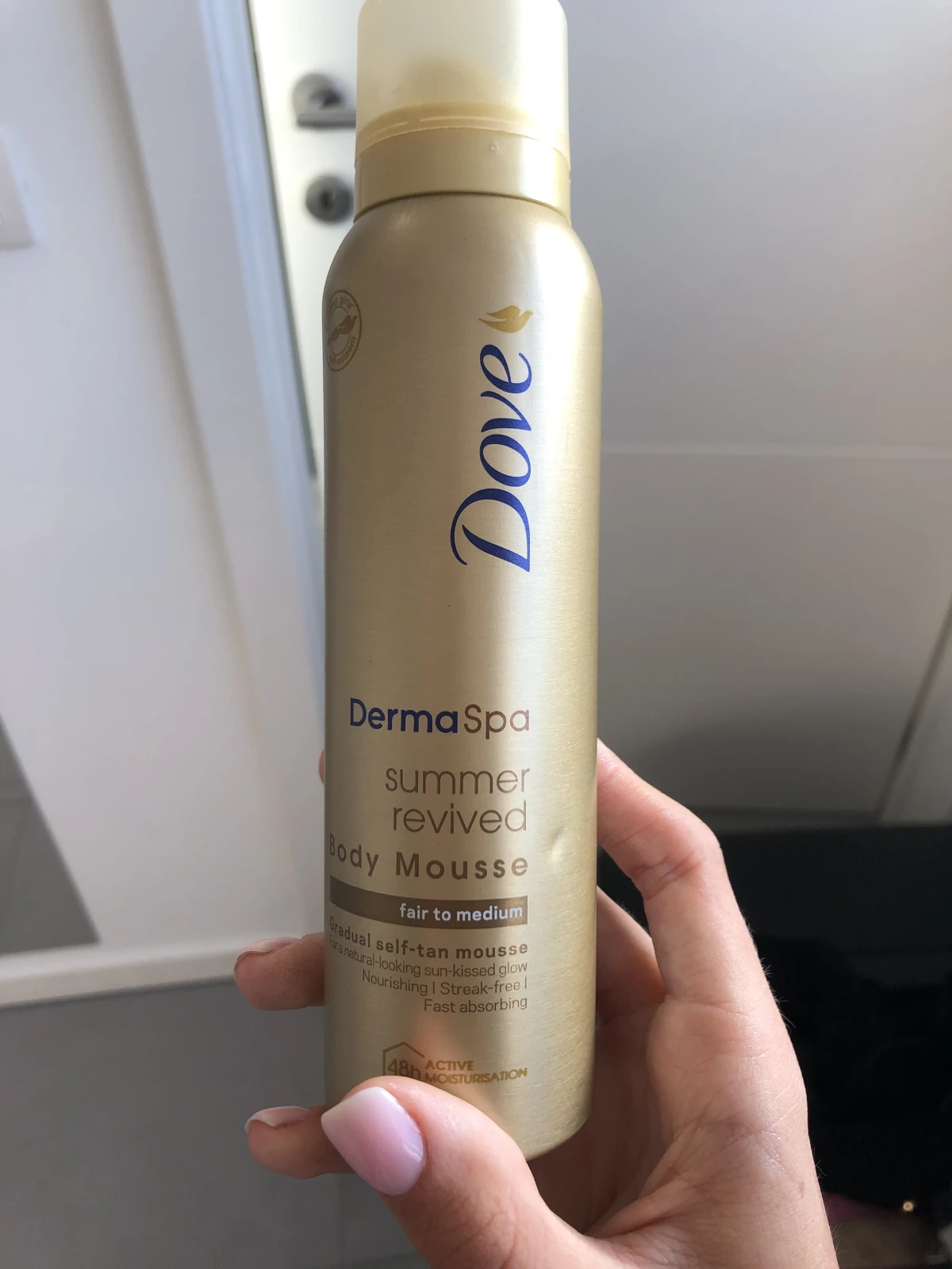 Dove Derma Spa Tanning Body Mousse - Summer Revived Dark - 6 x 150 ml - review image