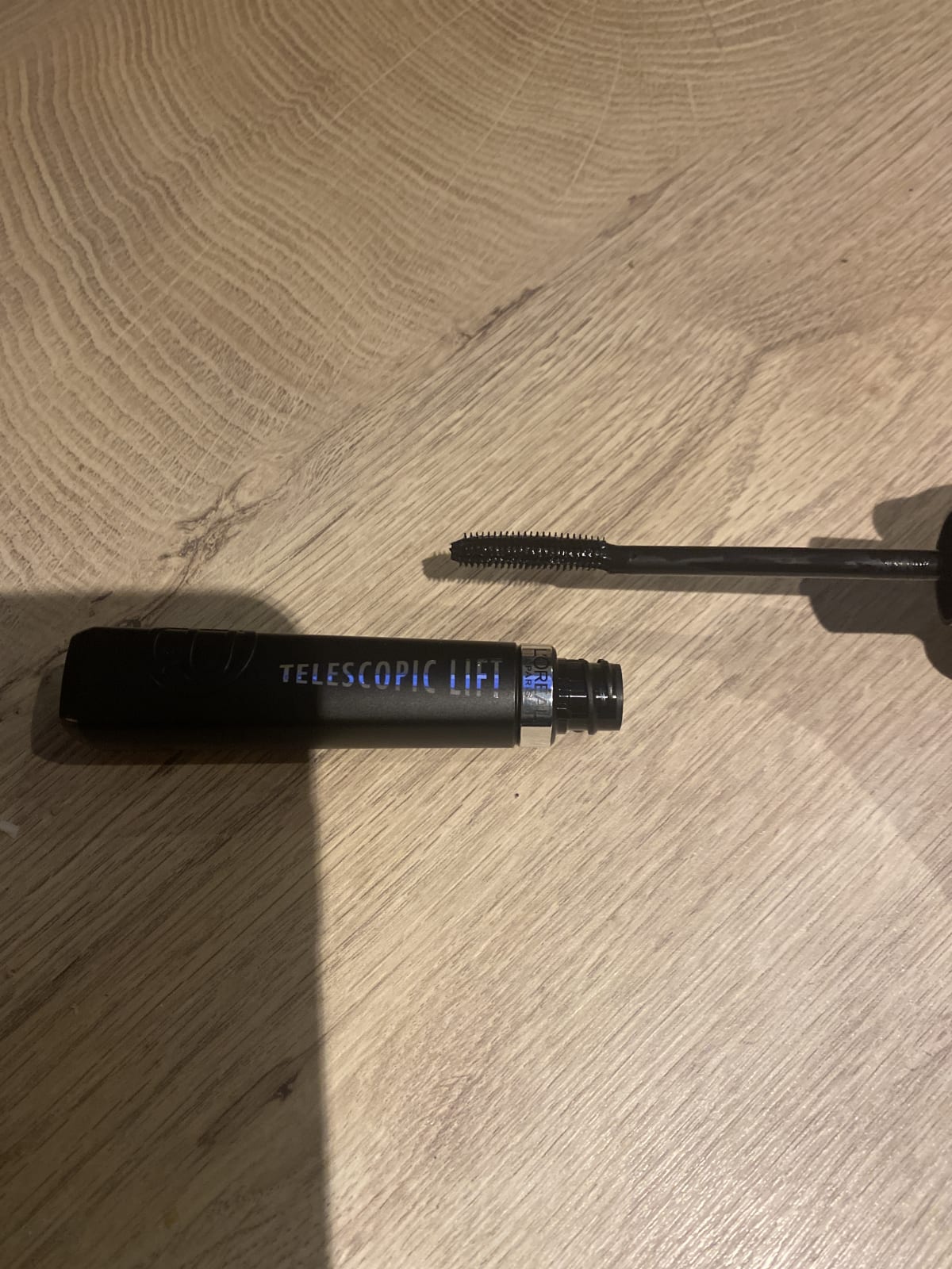 L'Oréal Paris – Telescopic Lift Mascara – Lift Extra Black - Mascara voor lange, gelifte wimpers en volume – 9,9ML - review image