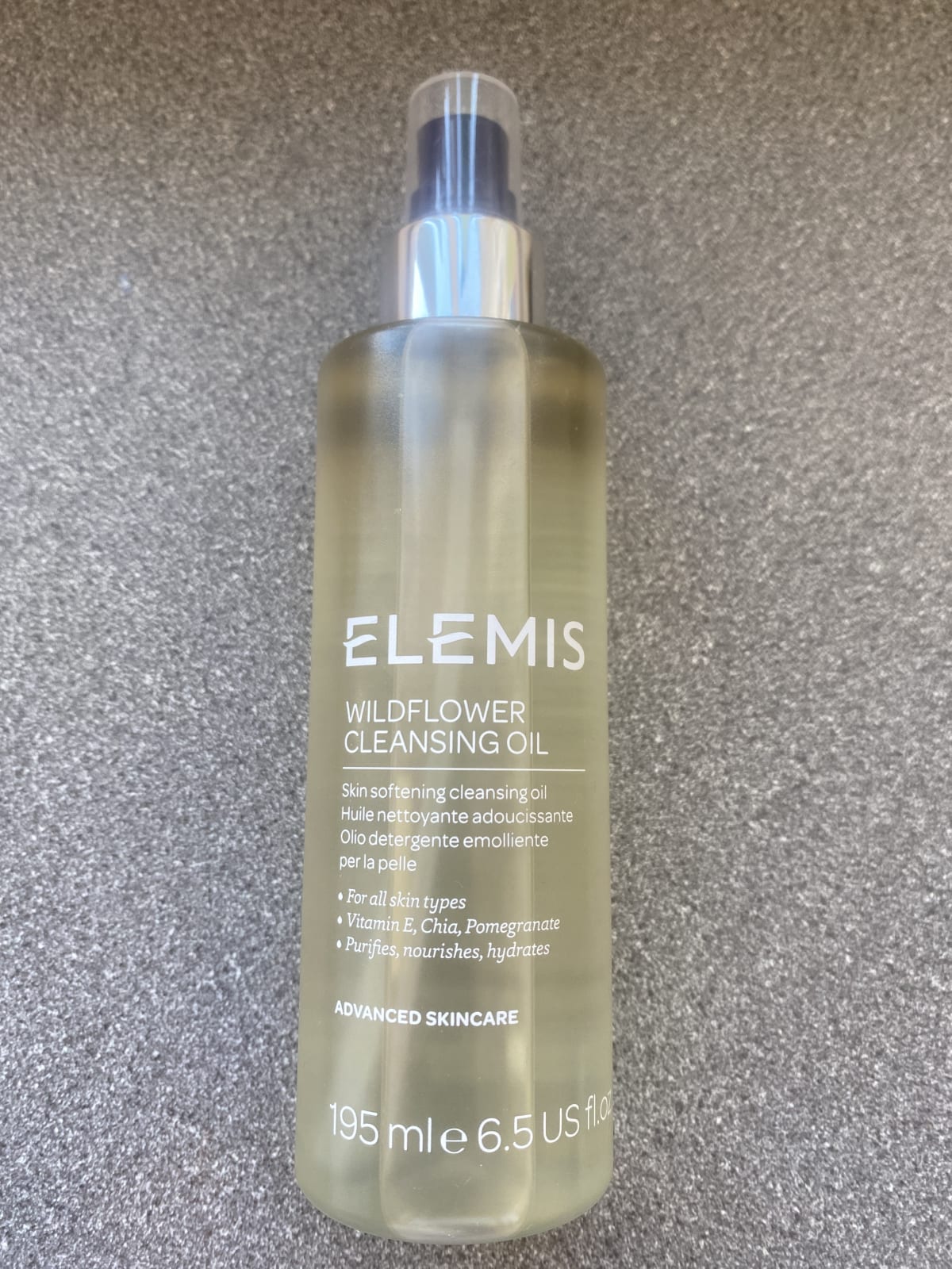 Elemis Nourishing Omega-Rich Cleansing Oil - review image