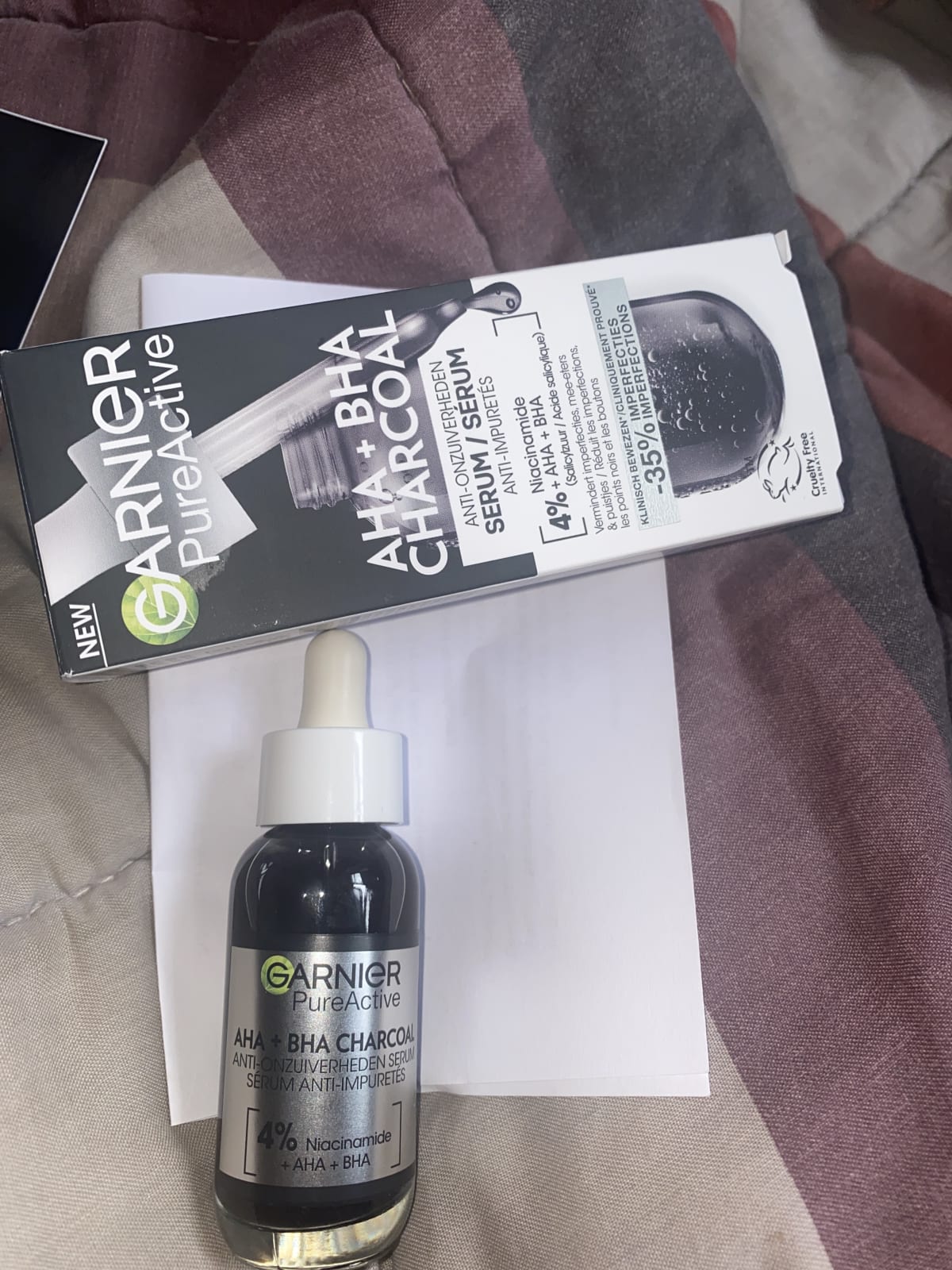 Garnier PureActive AHA + BHA Charcoal Anti-Onzuiverheden Serum - 30ml - review image