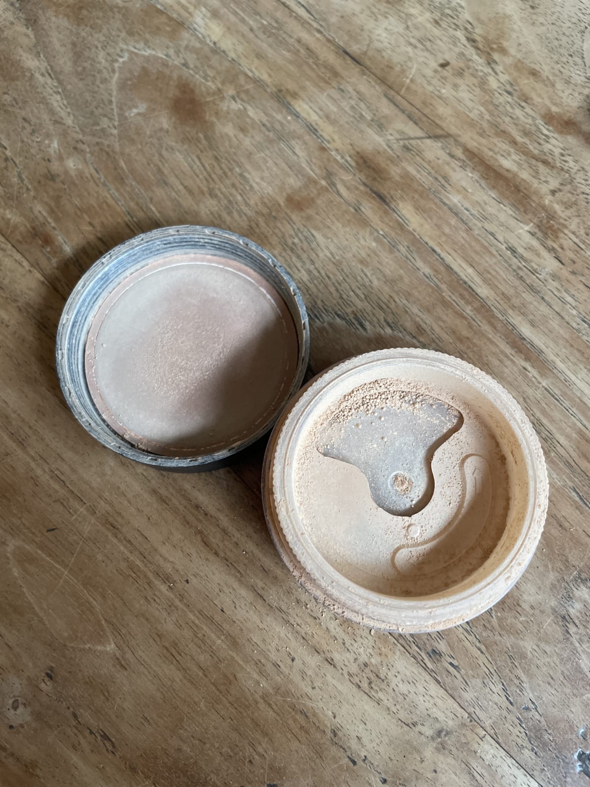 bareMinerals Original Loose Powder Foundation SPF 15 - review image