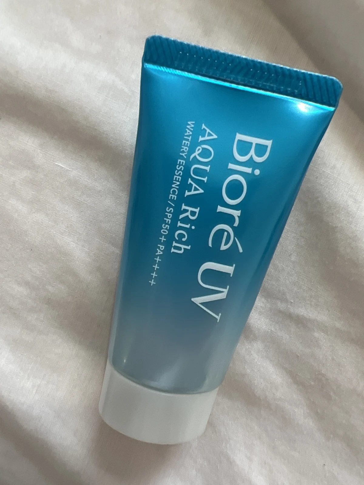 UV Aqua Rich Watery Essence Sunscreen SPF50 PA ++++ - review image