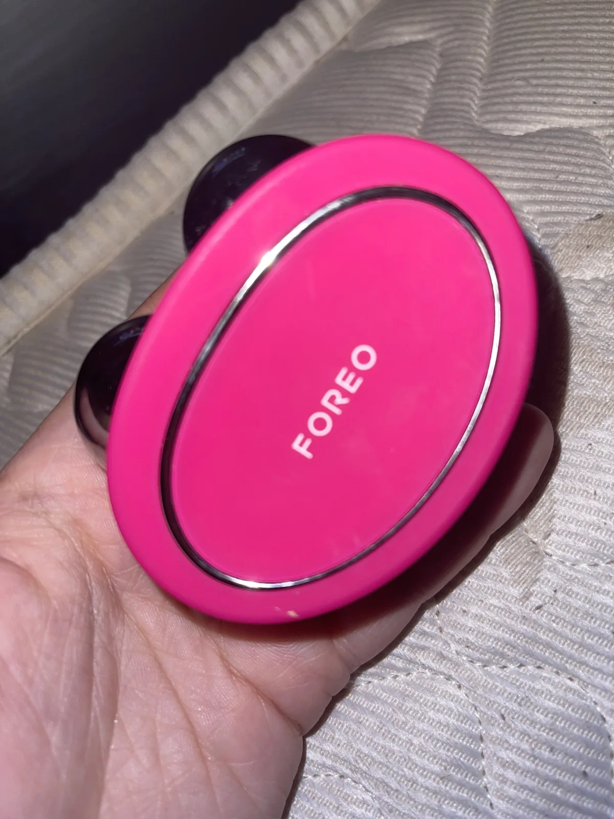 FOREO BEAR™ Microstroomapparaat voor facelifting - review image