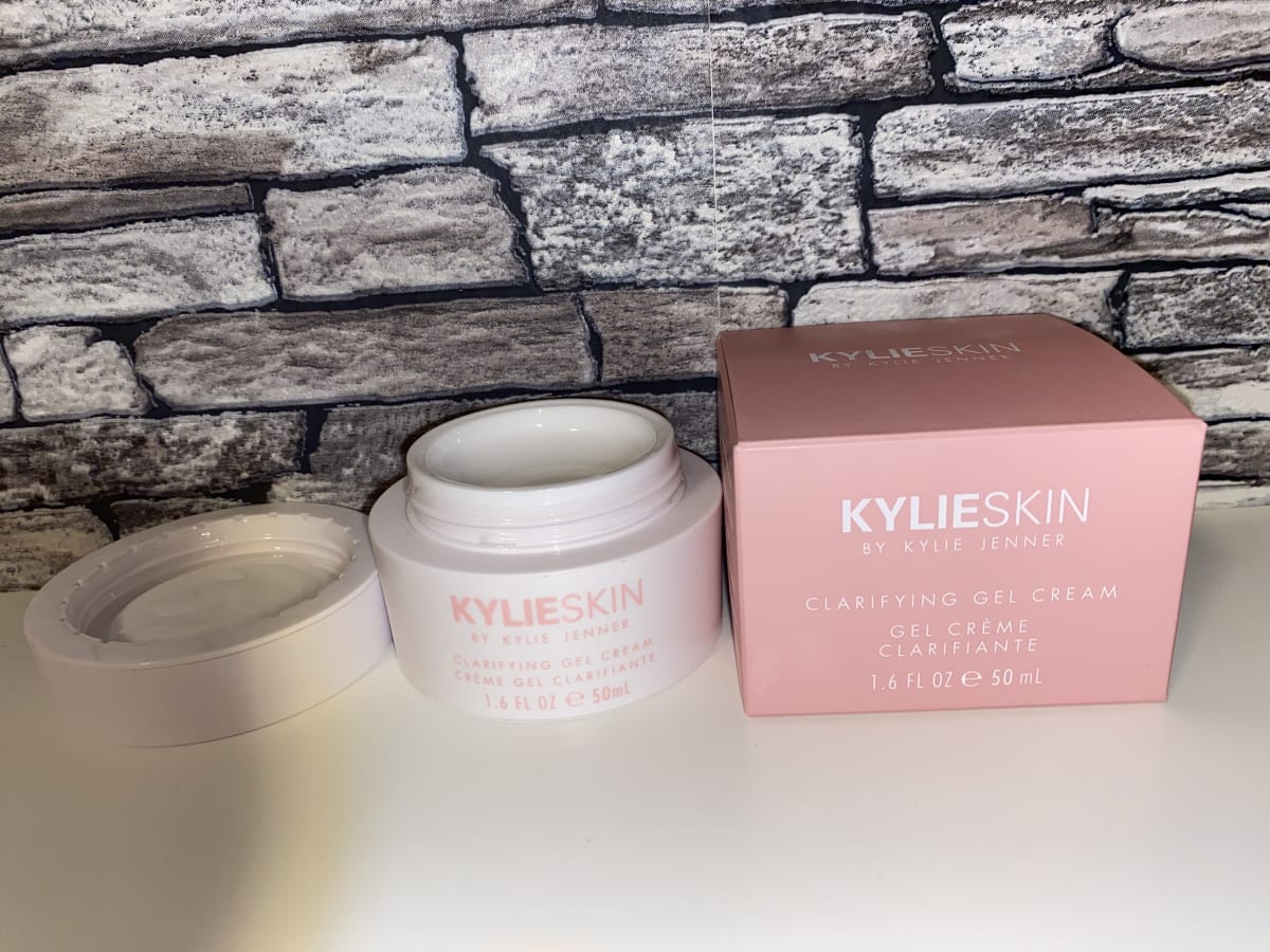 KYLIE SKIN Clarifying Gel Cream - review image