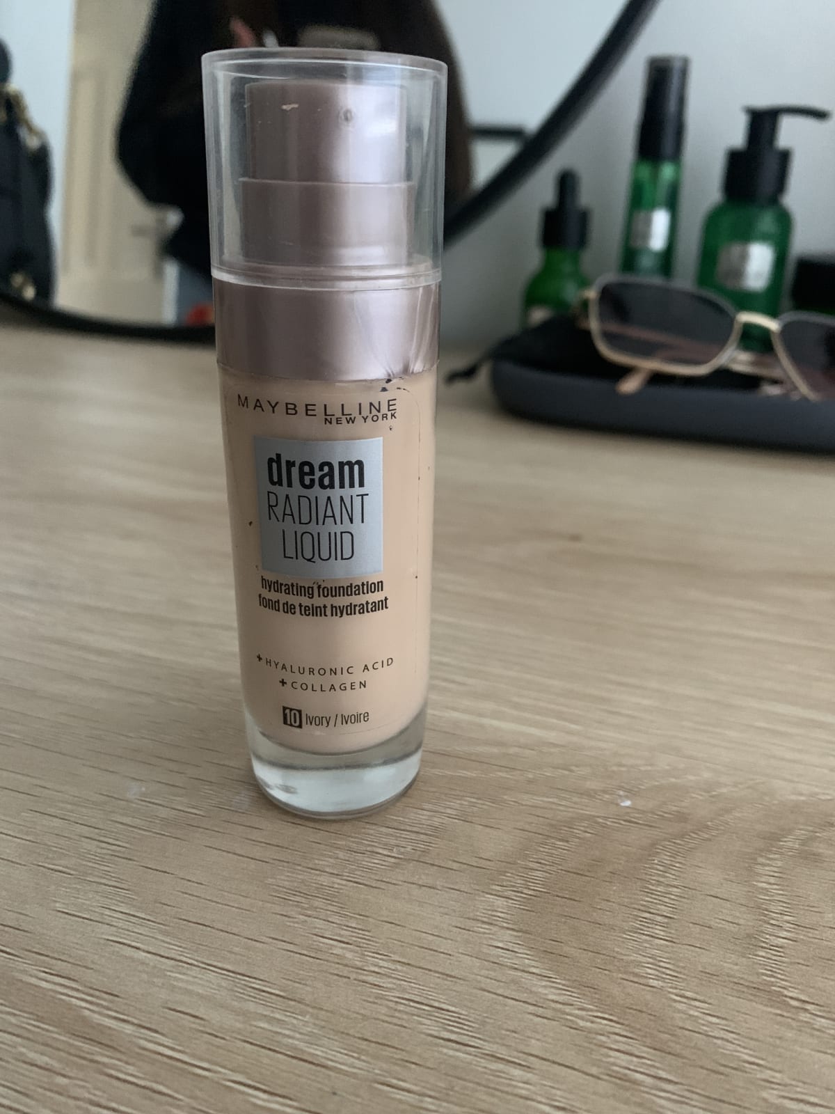 Maybelline Dream Radiant Liquid Foundation - 40 Fawn - review image