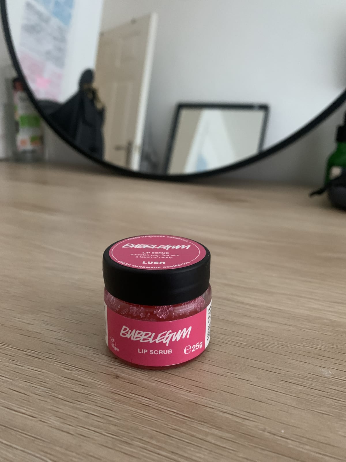 Bubblegum Lipscrub - review image