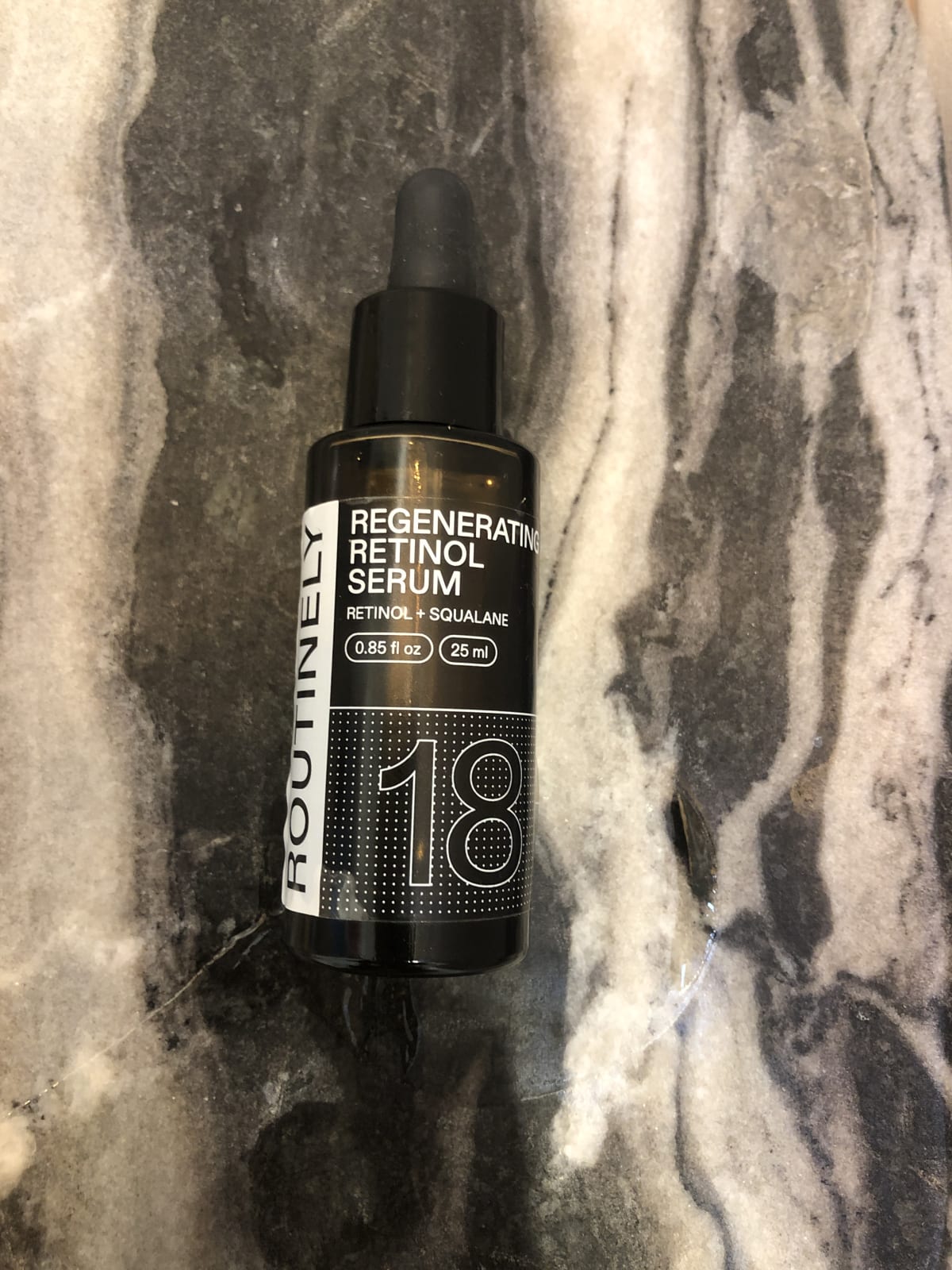 Regenerating retinol serum - review image