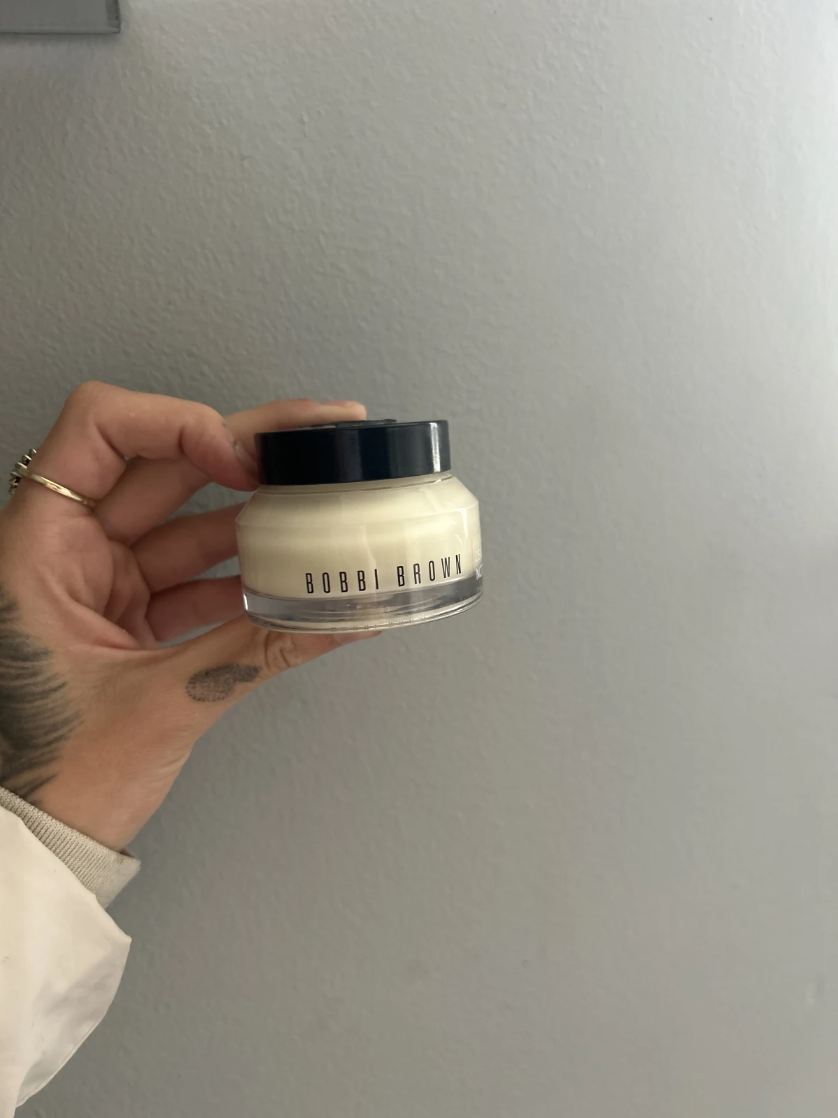 Bobbi Brown Vitaming Enriched Face Base - review image