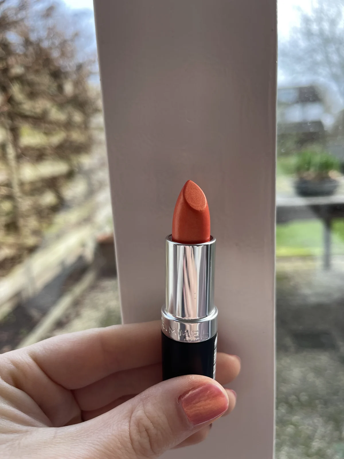 Lasting Finish Extreme Lipstick - review image