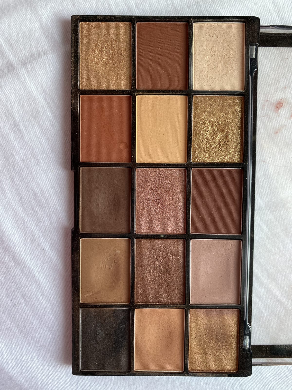 Makeup Revolution ReLoaded Palette Velvet Rose - review image