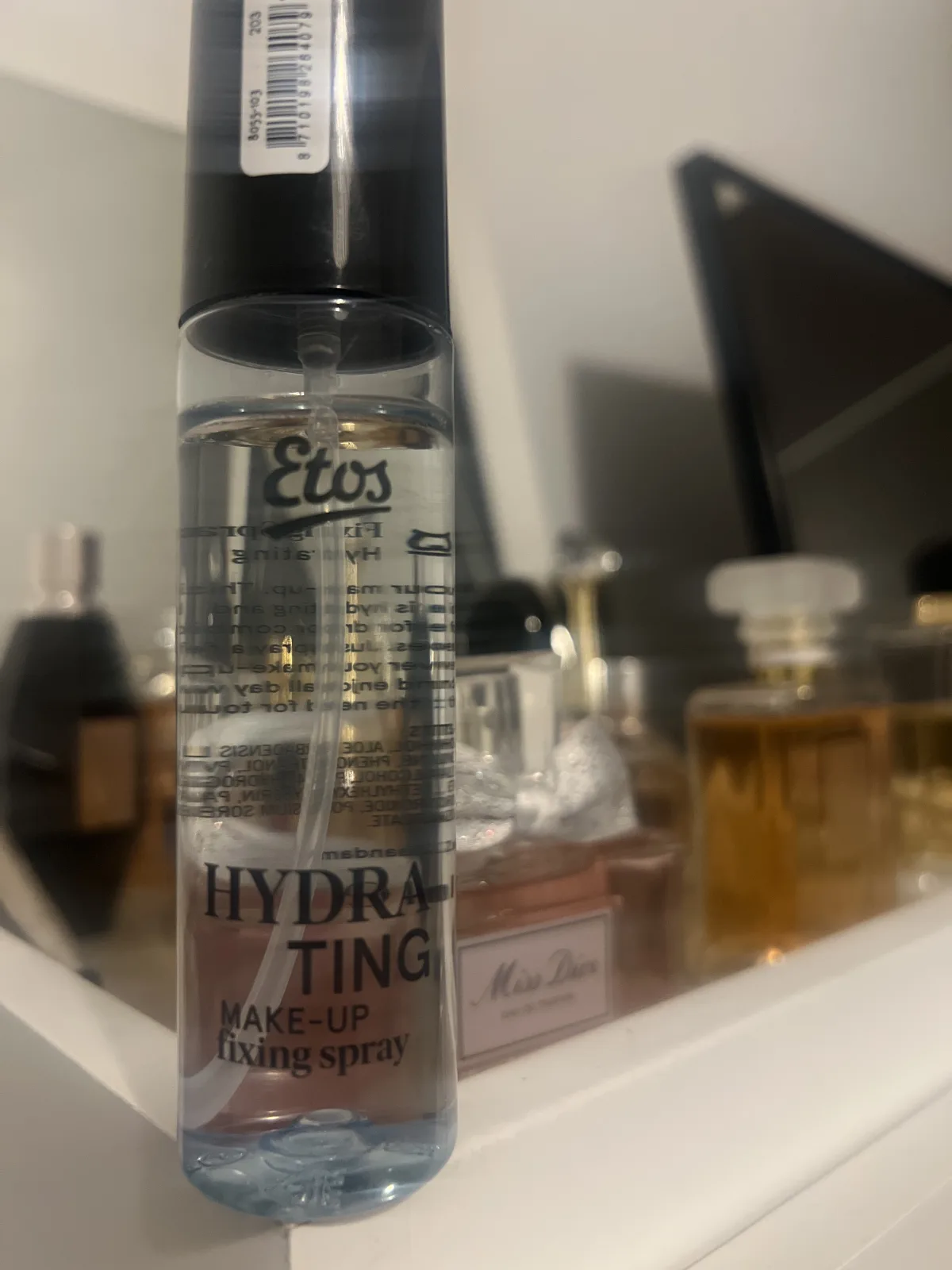 Fixing Spray Long Lasting - review image