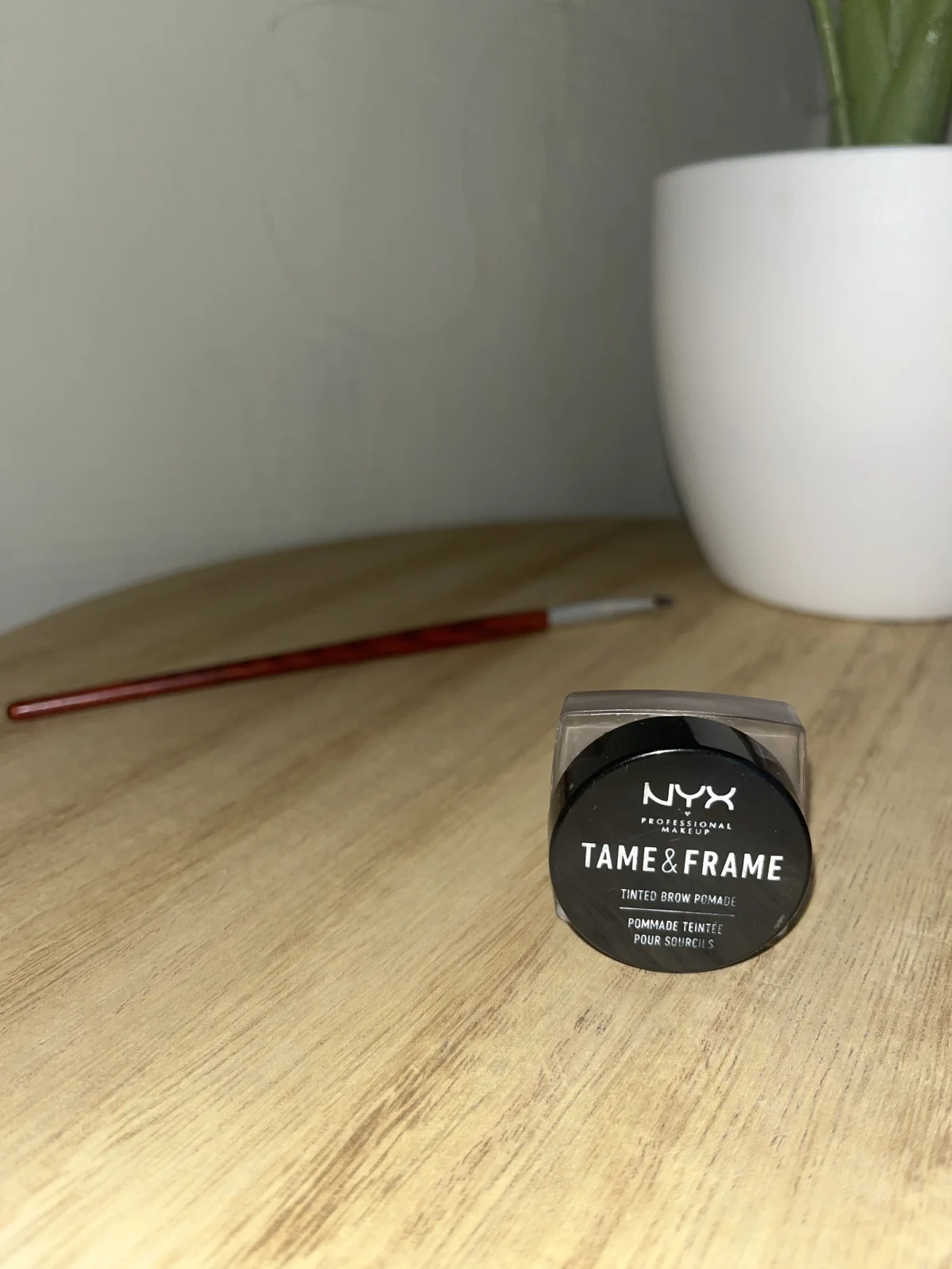 NYX Professional Makeup Tame & Frame Pomade - review image