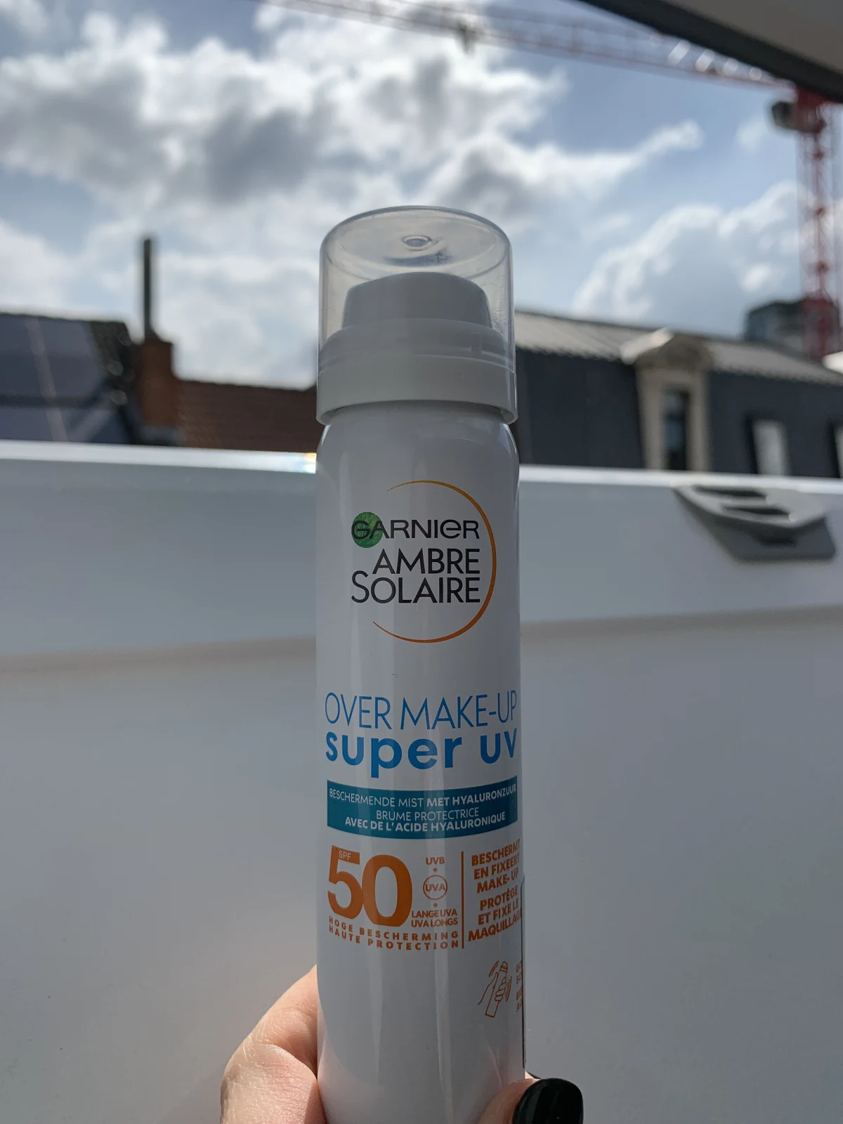 Garnier Ambre Solaire Over make-up Super UV Zonnebrand SPF 50 - 75ml - review image