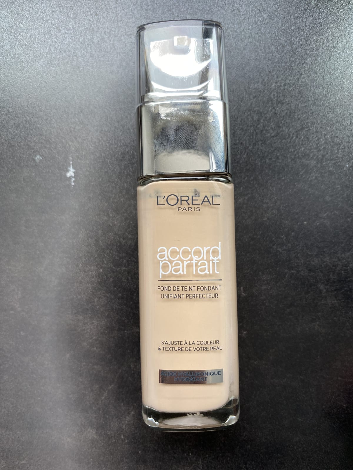 L’Oréal Paris - Accord Parfait Foundation - 6N  - Natuurlijk Dekkende Foundation met Hyaluronzuur en SPF 16 - 30 ml - review image