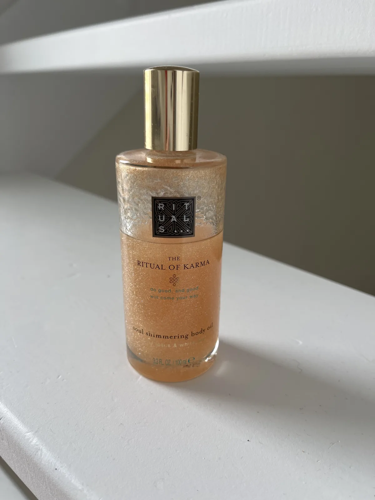 Ritual Of Karma Shimmering Body Oil - review image