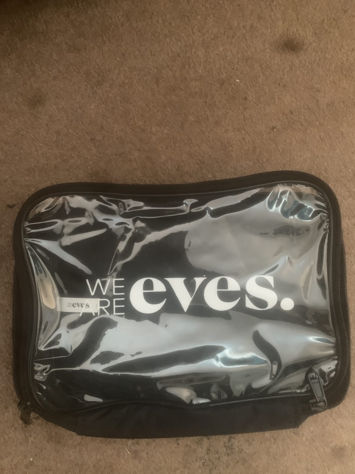 We Are Eves Beauty Bag - review image