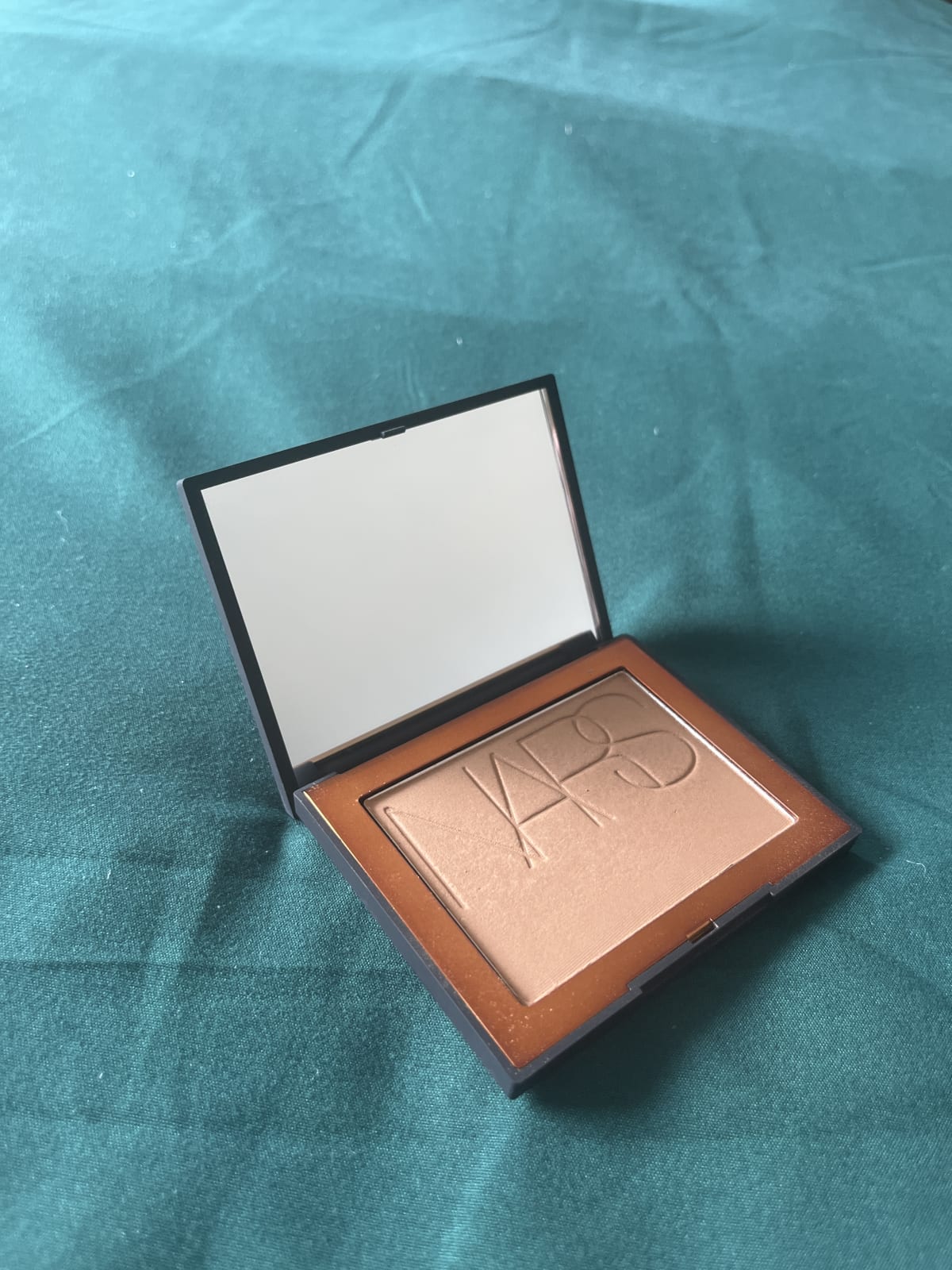 Bronzing powder - review image