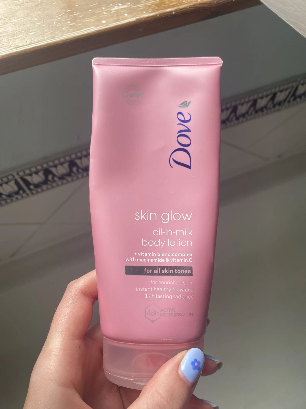 Skin Glow Oil-In-Milk Body Lotion - review image