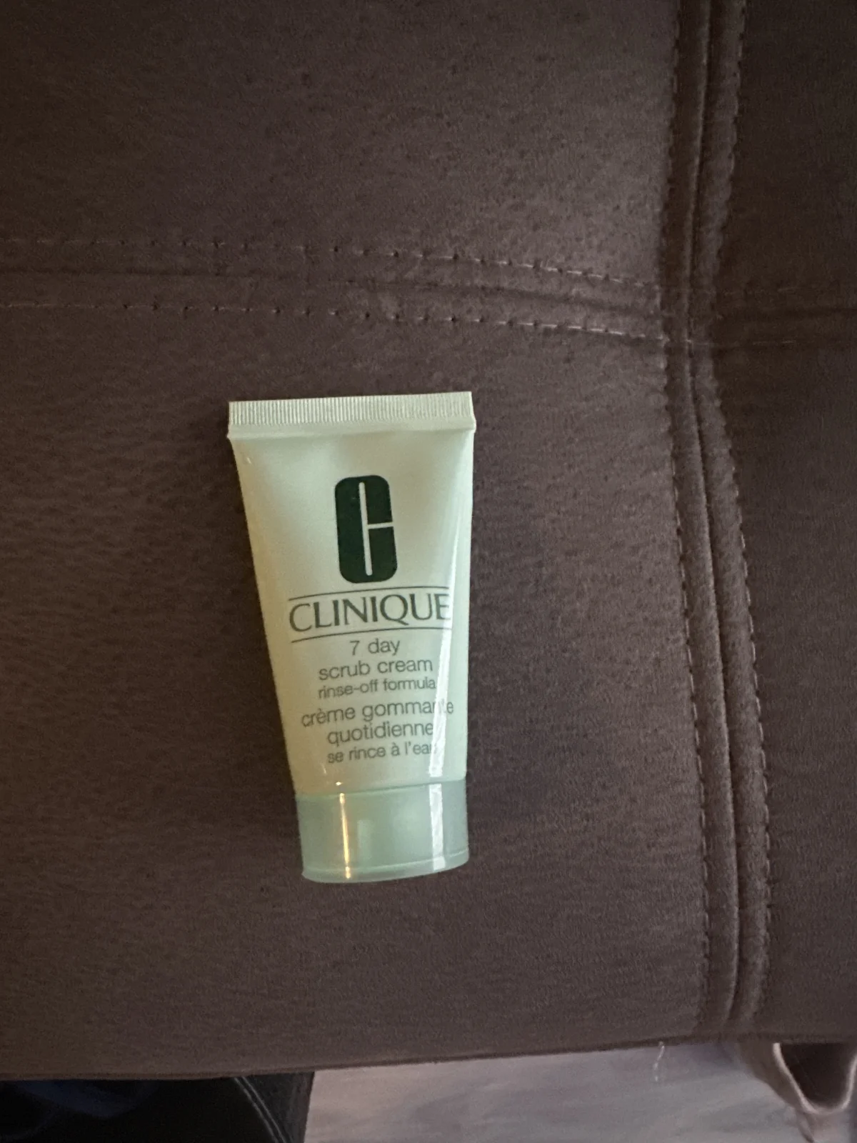 Clinique 7 Day Scrub Cream Rinse-Off Formula - review image