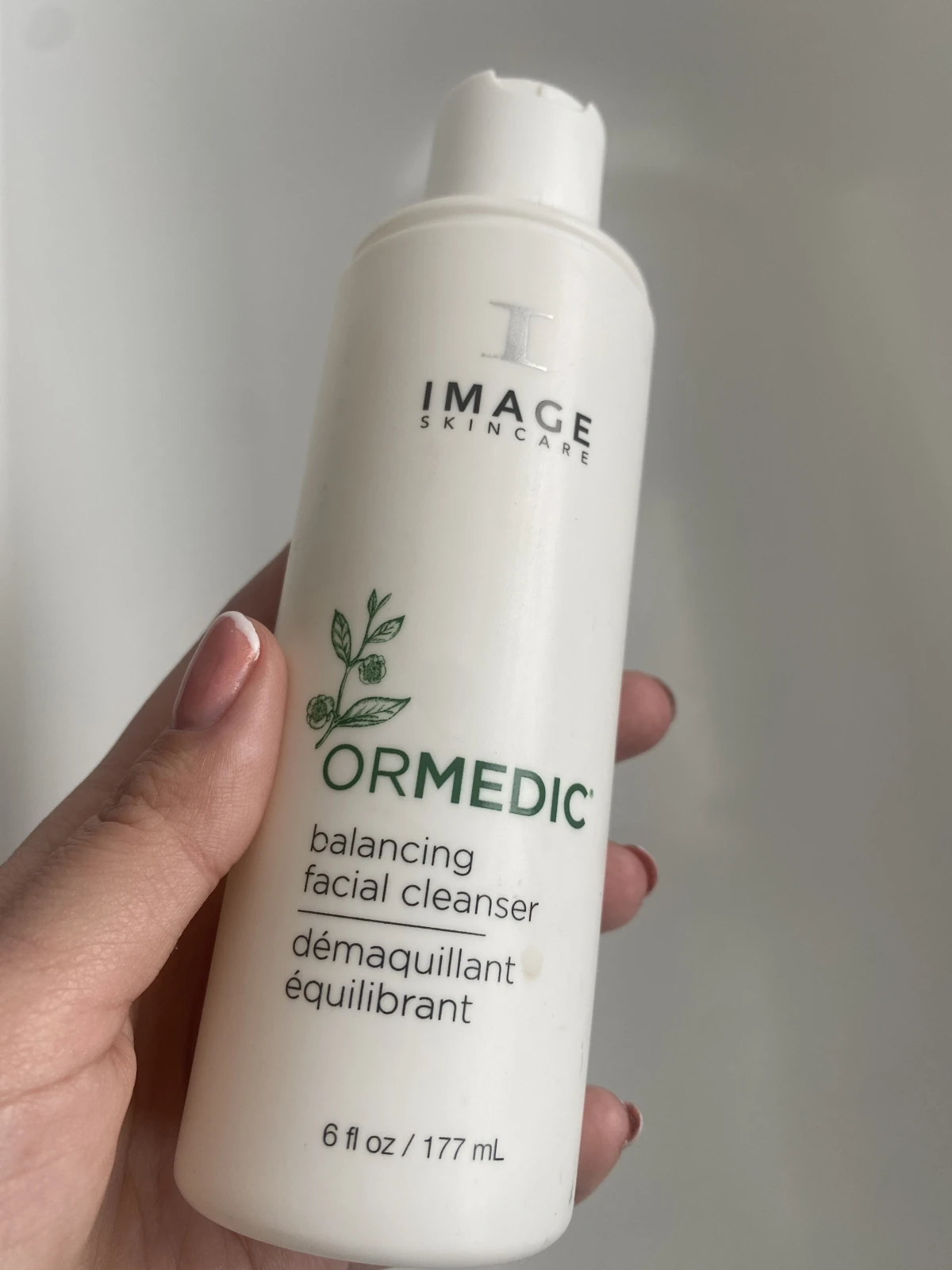 Ormedic balancing face Cleanser - review image