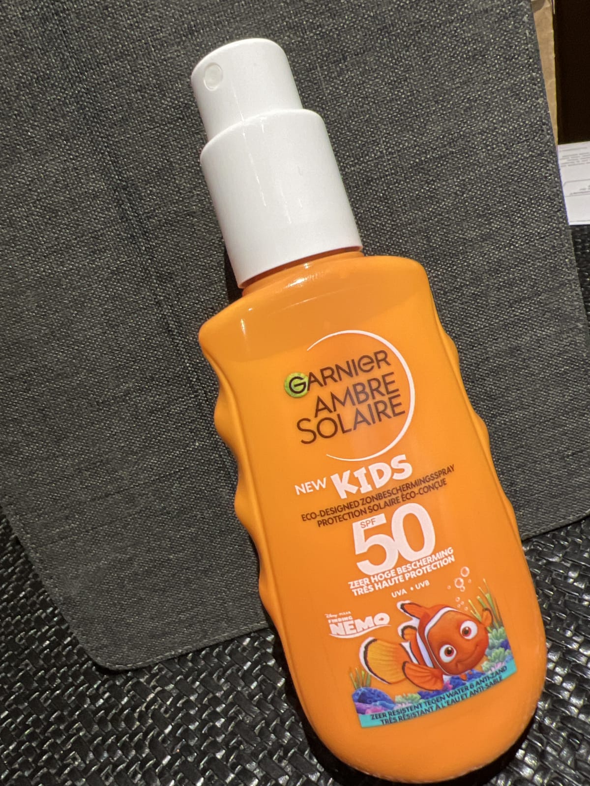 Garnier Ambre Solaire Kids Sensitive Expert+ Zonnebrandcreme SPF 50 - 150 ml - review image