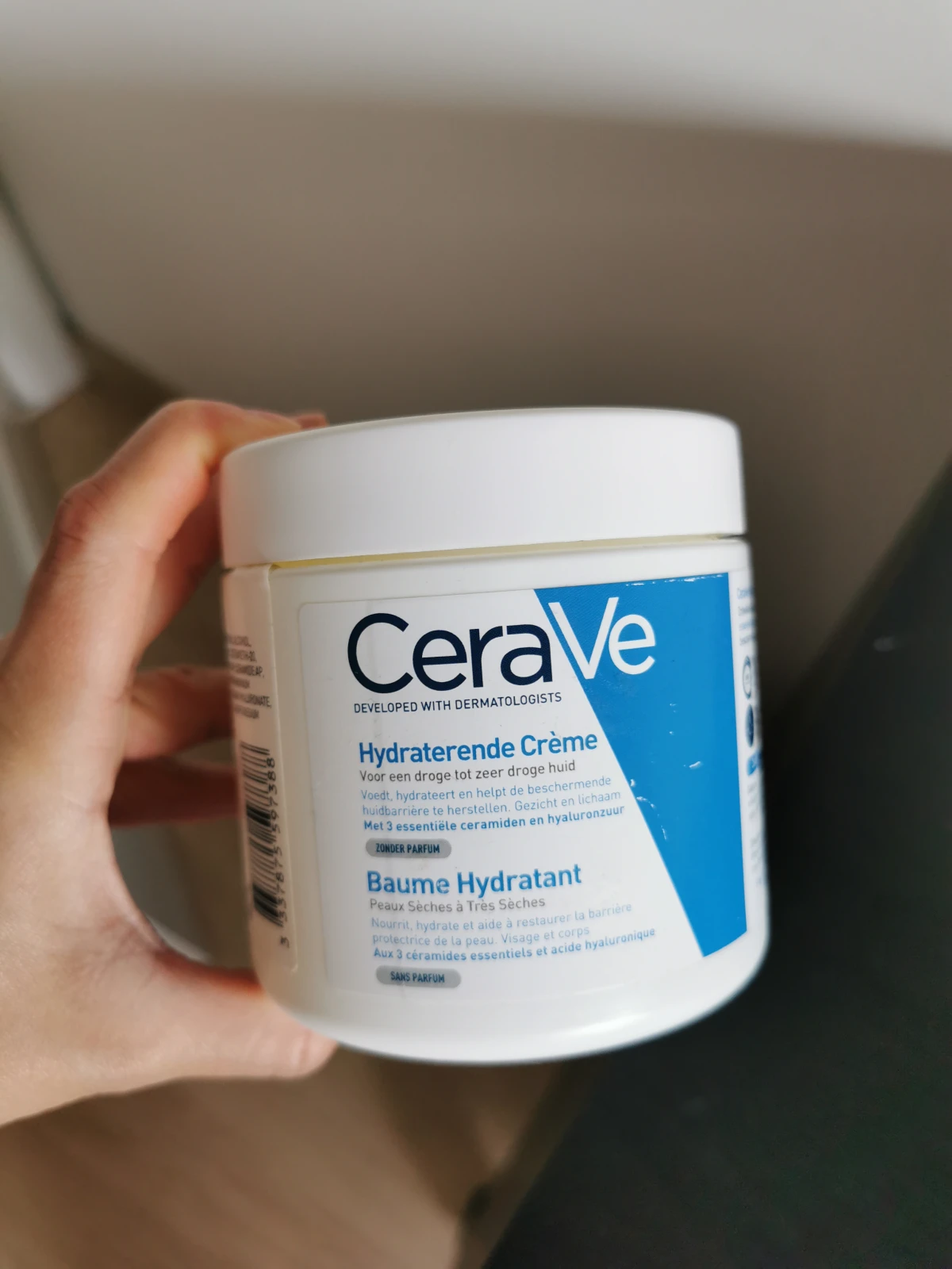 CeraVe Moisturising Cream - review image